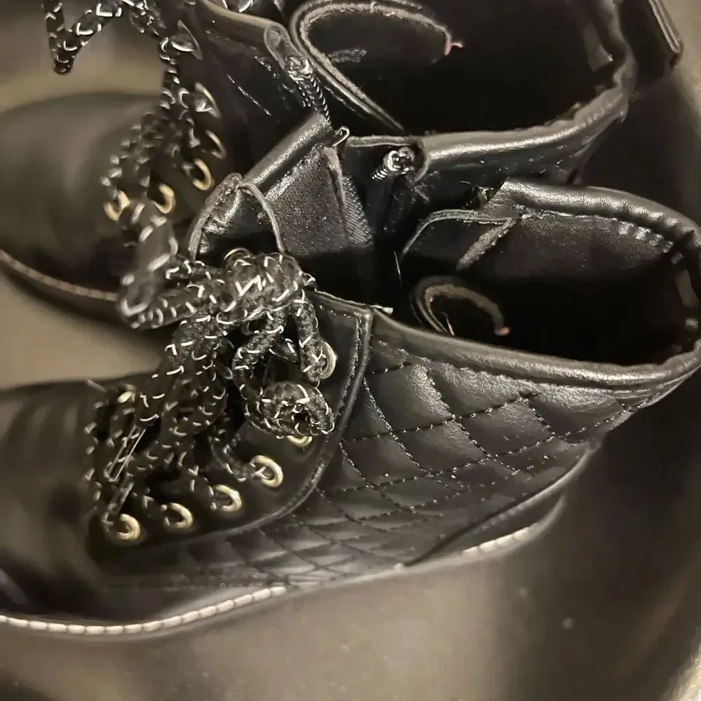 STEVE MADDEN Combat Boots  Side Zip Laces sz 2